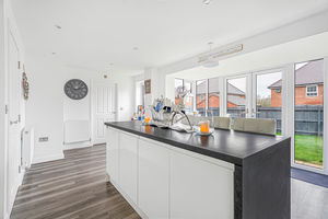 Kitchen/diner- click for photo gallery